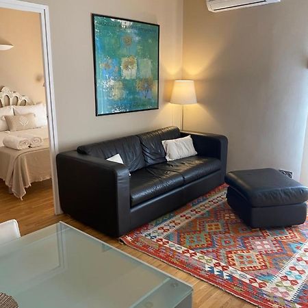 Apartamento Petit Rosselló Barcelona Exterior foto