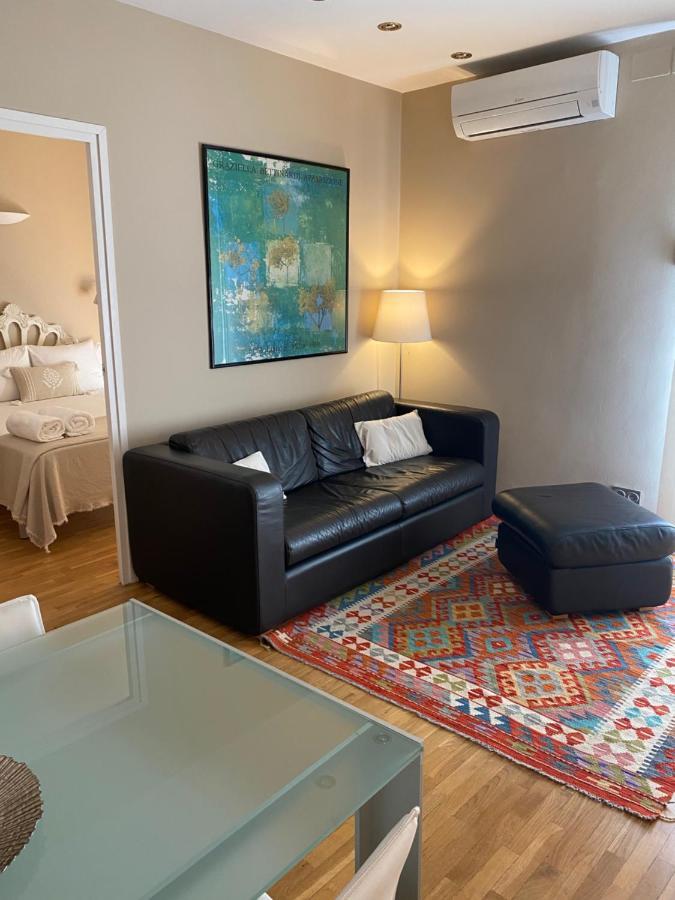 Apartamento Petit Rosselló Barcelona Exterior foto