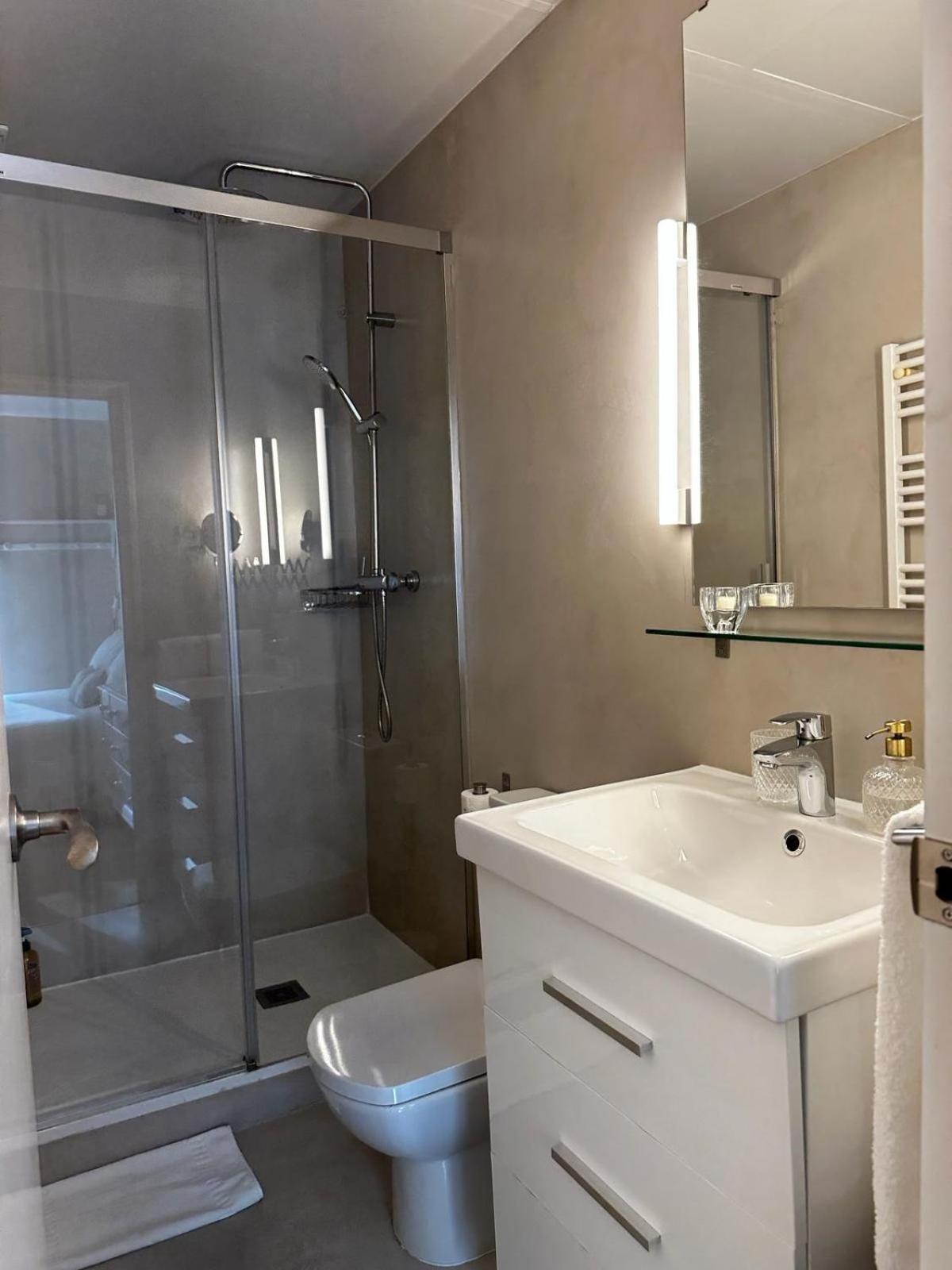 Apartamento Petit Rosselló Barcelona Exterior foto