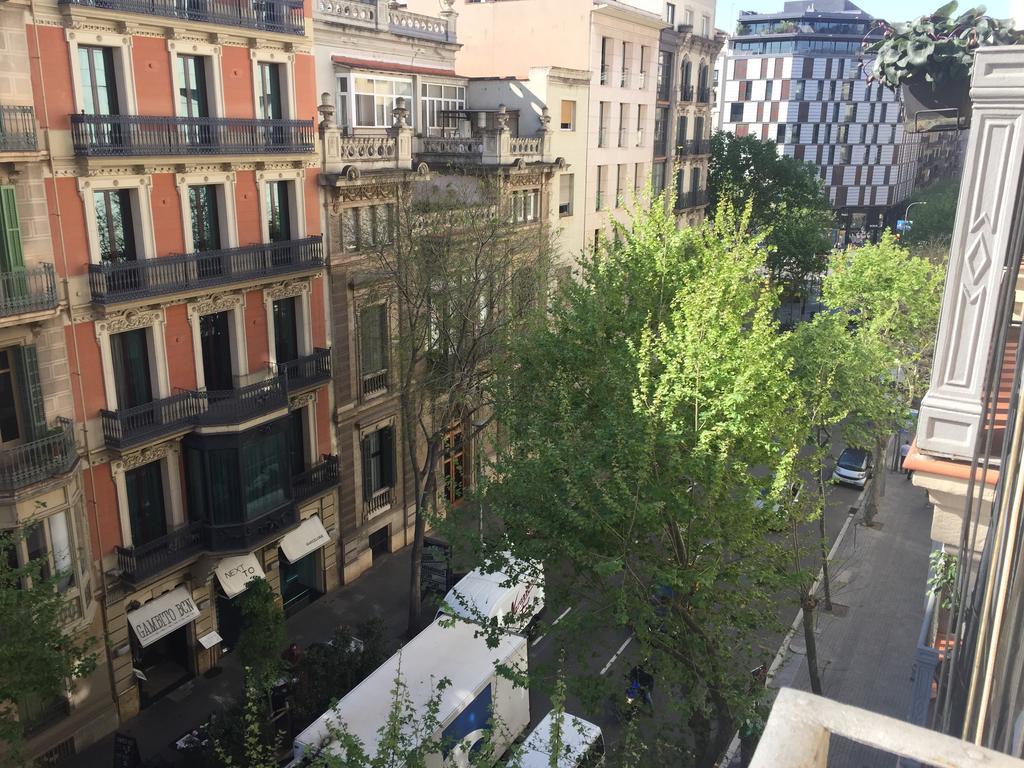 Apartamento Petit Rosselló Barcelona Exterior foto